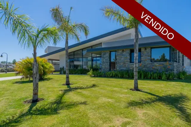 Casa de 4 ambientes en venta en Rumencó