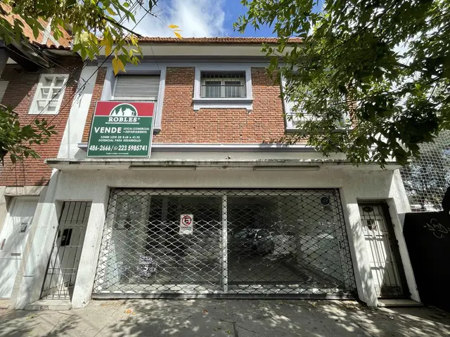 Local de 3 ambientes en venta en PLAZA PERALTA RAMOS