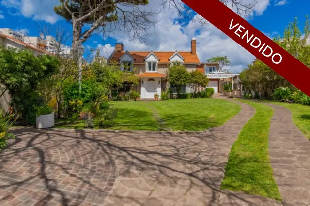 Casa de 4 ambientes en venta en LOMAS DE STELLA MARIS