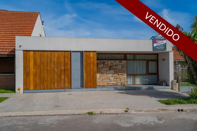 Casa de 5 ambientes en venta en PRIMERA JUNTA