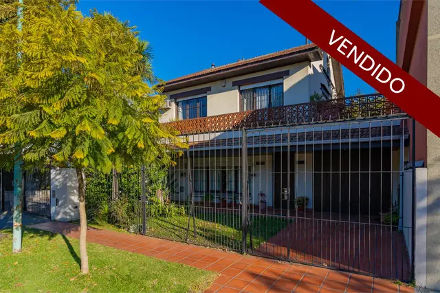 Casa de 3 ambientes en venta en VILLA PRIMERA