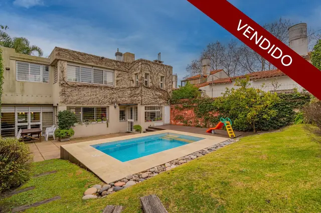 Casa de 4 ambientes en venta en GENERAL ROCA