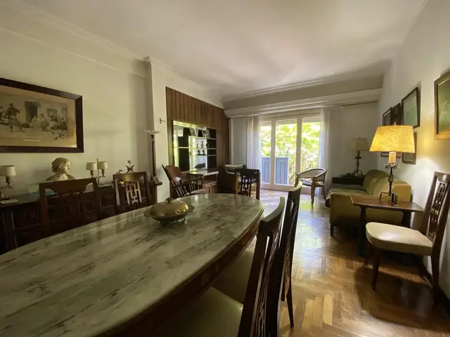 Departamento de 4 ambientes en venta en Centro