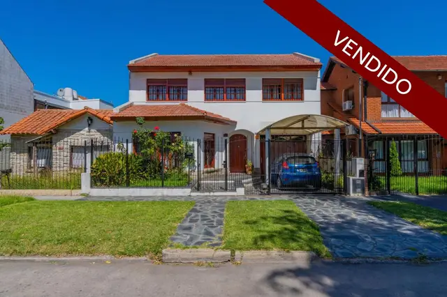 Casa de 4 ambientes en venta en PARQUE LURO