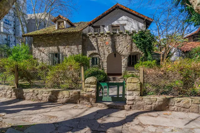 Casa de 5 ambientes en venta en Centro