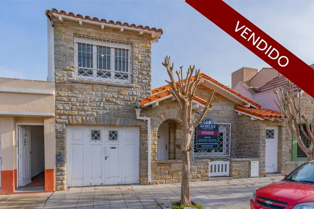 Casa de 4 ambientes en venta en NUEVA POMPEYA