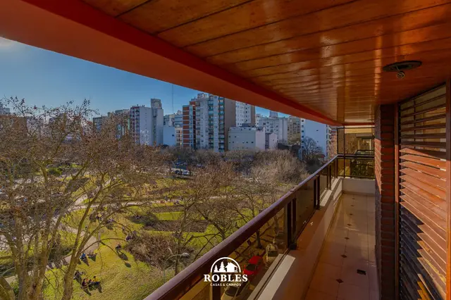 Departamento de 5 ambientes en venta en Centro