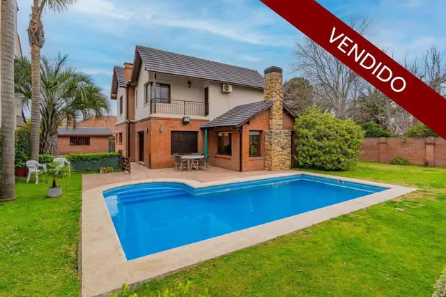 Casa de 5 ambientes en venta en CONSTITUCION