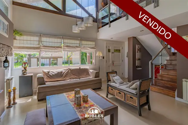 Casa de 5 ambientes en venta en PARQUE LURO