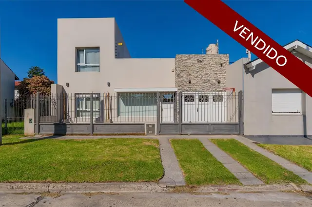 Casa de 5 ambientes en venta en PARQUE LURO