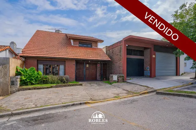 Casa de 5 ambientes en venta en DEL PUERTO