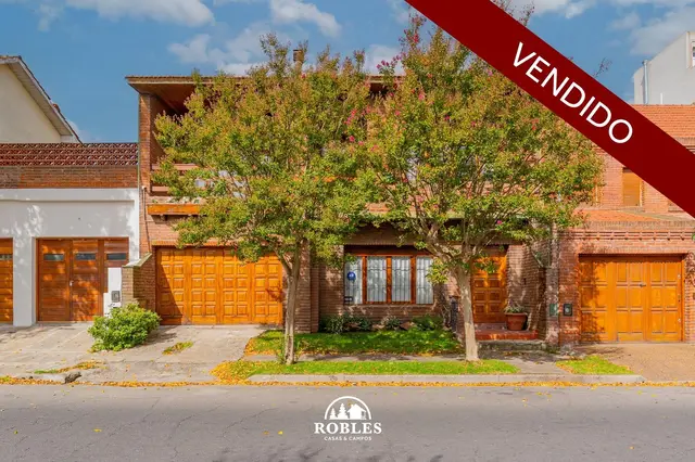 Casa de 4 ambientes en venta en PRIMERA JUNTA