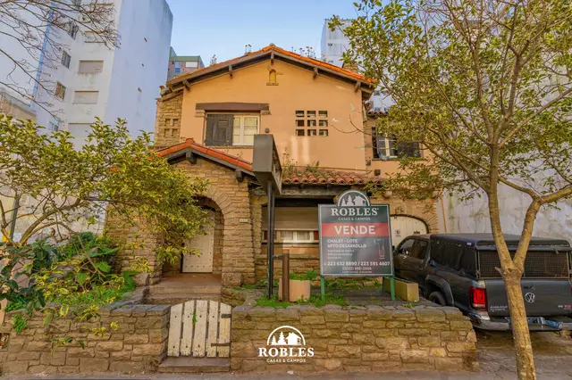 Casa de 6 ambientes en venta en Centro