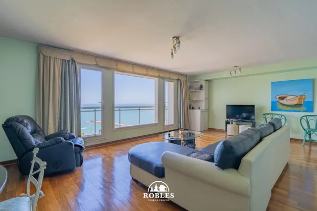 Departamento de 4 ambientes en venta en Playa Grande