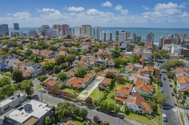 Terreno en venta en LOS TRONCOS