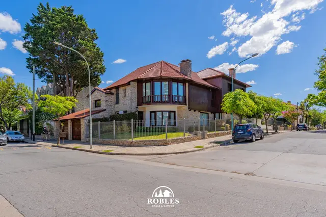 Casa de 4 ambientes en venta en LOMAS DE STELLA MARIS