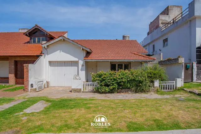 Casa de 3 ambientes en venta en FARO NORTE