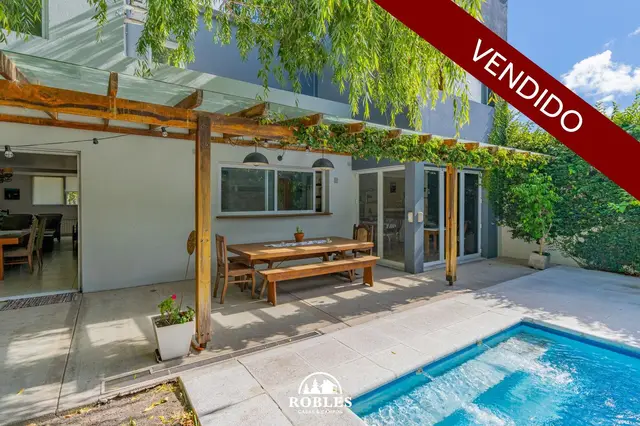 Casa de 5 ambientes en venta en LOS TRONCOS