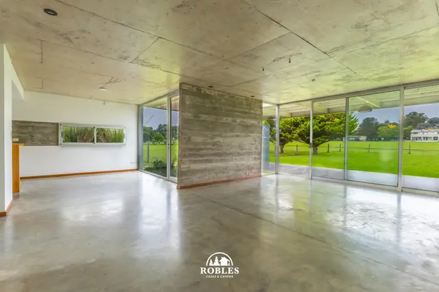 Casa de 4 ambientes en alquiler en Arenas del Sur