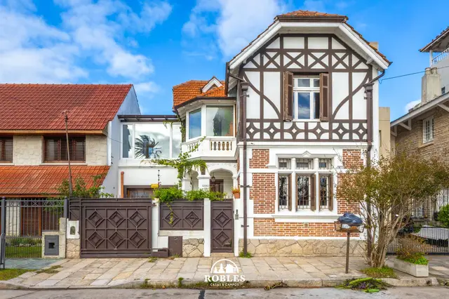 Casa de 5 ambientes en venta en LOMAS DE STELLA MARIS