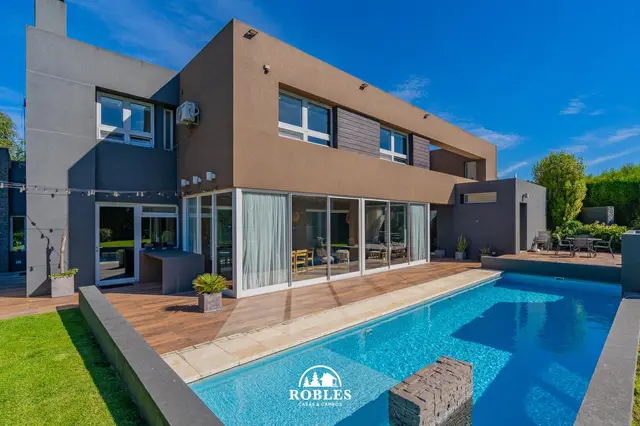 Casa de 6 ambientes en venta en Rumencó