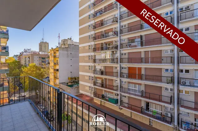 Departamento de 4 ambientes en venta en ESTACION TERMINAL (ALDREY)