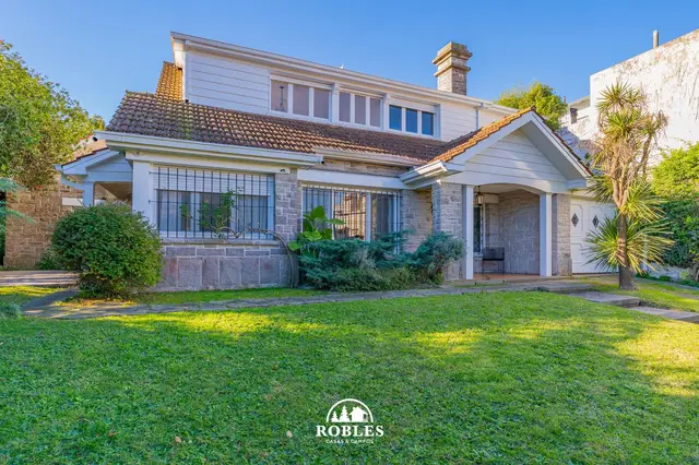 Casa de 5 ambientes en venta en LOMAS DE STELLA MARIS