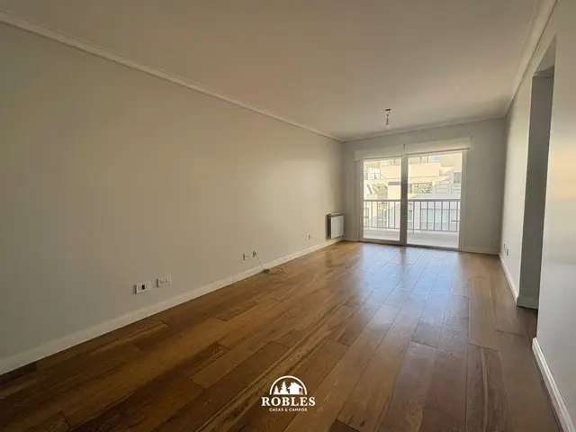 Departamento de 3 ambientes en venta en LOS TRONCOS