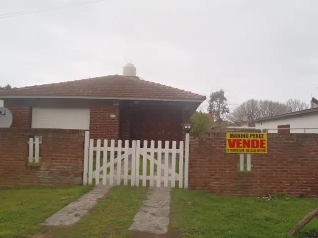 Casa de 4 ambientes en venta en Parque Peña