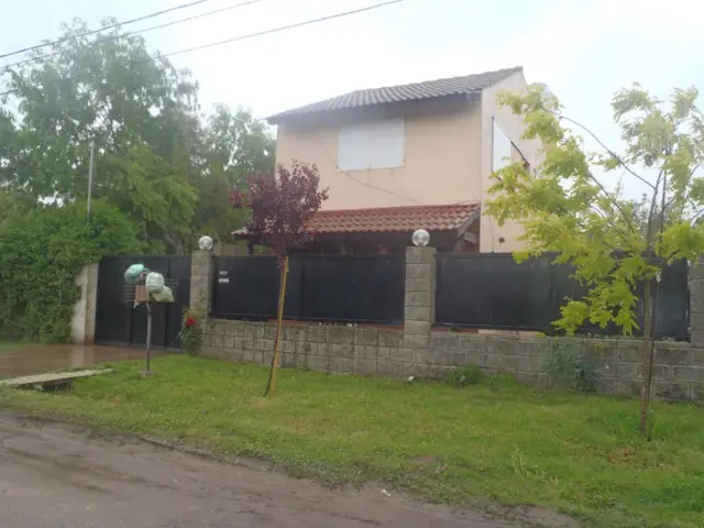 Casa de 4 ambientes en venta en FRAY LUIS BELTRAN