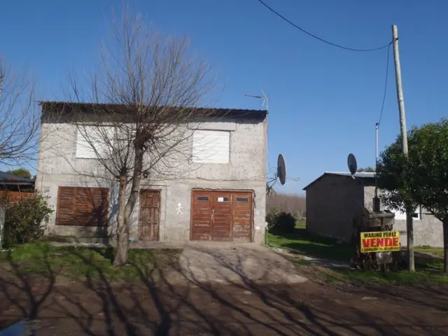 Casa de 3 ambientes en venta en Camet