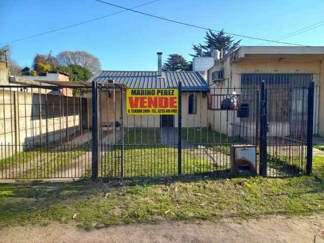 Casa de 4 ambientes en venta en PARQUE CAMET