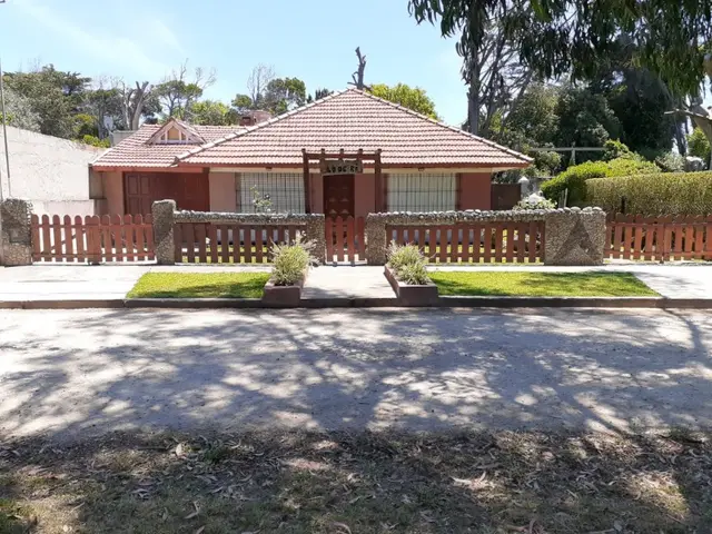 Casa de 3 ambientes en venta en Centro