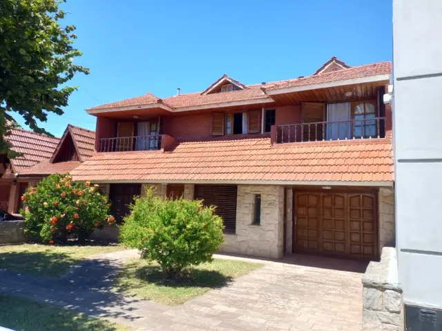 Casa de 3 ambientes en venta en CONSTITUCION