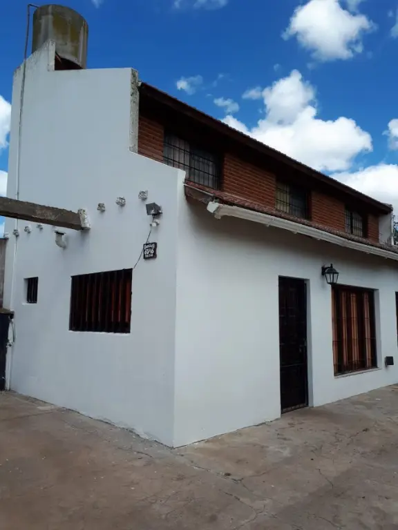 Casa de 3 ambientes en venta en PARQUE CAMET