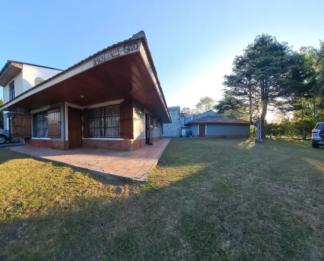 Casa de 3 ambientes en alquiler en PARQUE CAMET