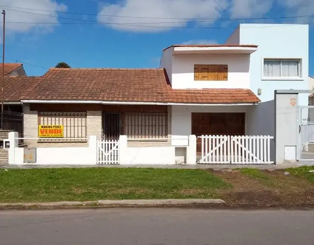 Casa de 5 ambientes en venta en Zacagnini