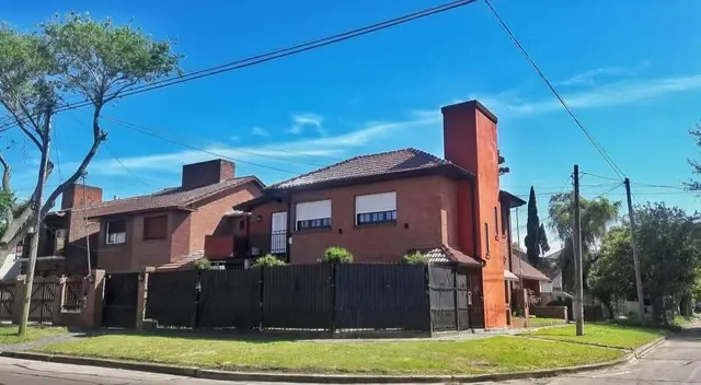 Casa de 5 ambientes en venta en VILLA PRIMERA