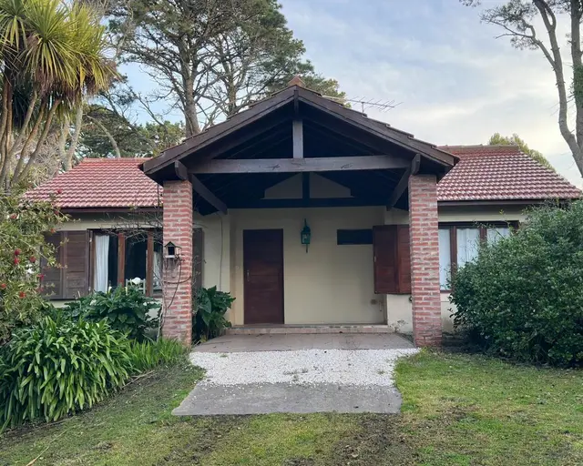 Casa de 3 ambientes en venta en Centro