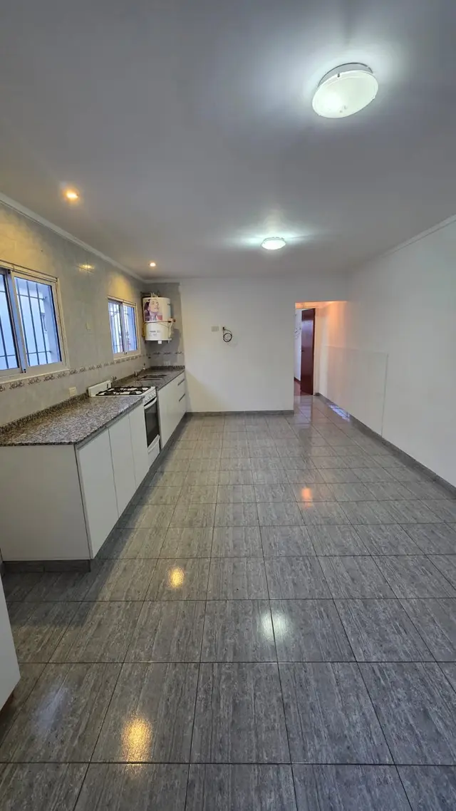 Departamento de 2 ambientes en alquiler en LAS AVENIDAS