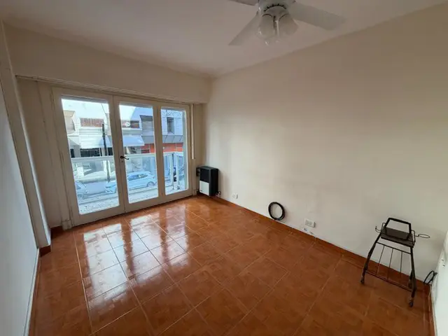 Departamento de 2 ambientes en venta en Plaza Colón