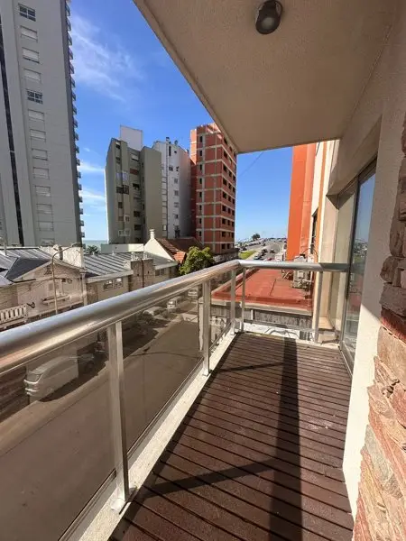 Departamento de 3 ambientes en venta en La Perla