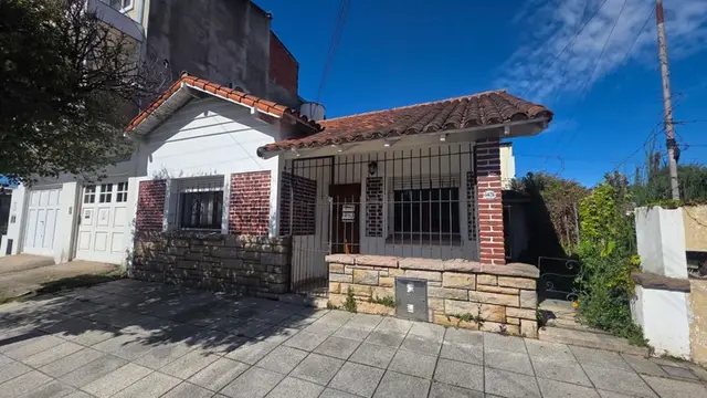 Casa de 3 ambientes en venta en Don Bosco