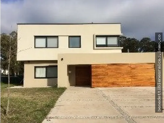 Casa de 4 ambientes en venta en Mar del Plata