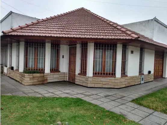 Casa de 1 ambiente en venta en VILLA PRIMERA