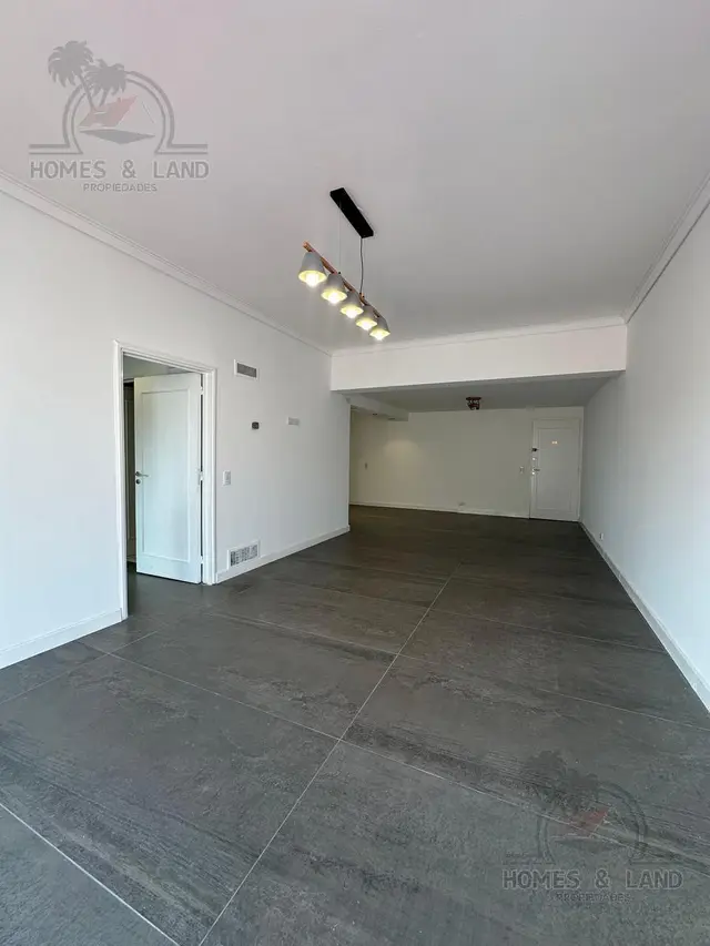 Departamento de 4 ambientes en venta en Centro