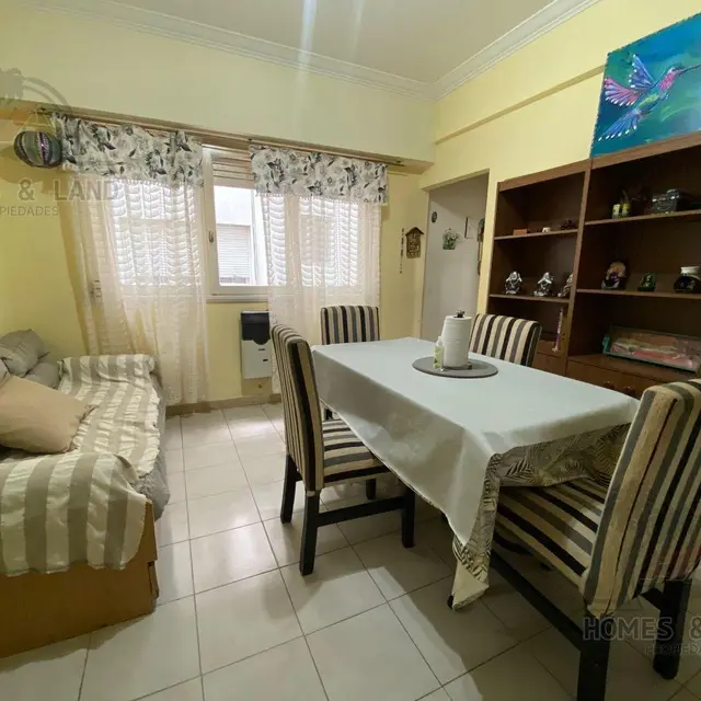 Departamento de 2 ambientes en venta en AREA CENTRO
