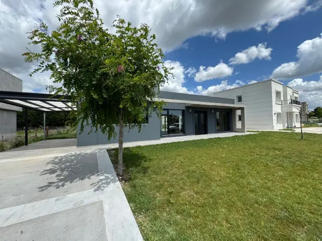 Casa de 4 ambientes en venta en BOSQUE PERALTA RAMOS