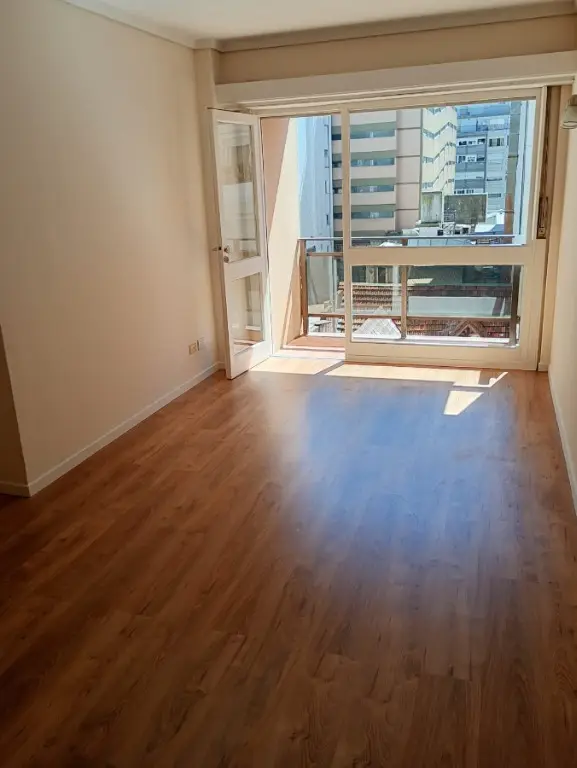 Departamento de 2 ambientes en venta en Centro
