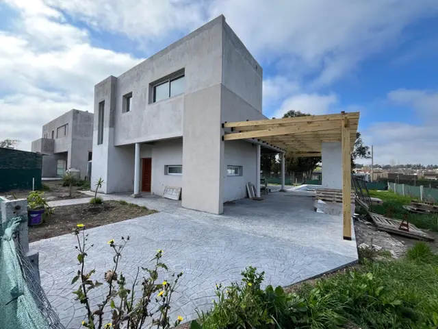 Casa de 4 ambientes en venta en PARQUE INDEPENDENCIA